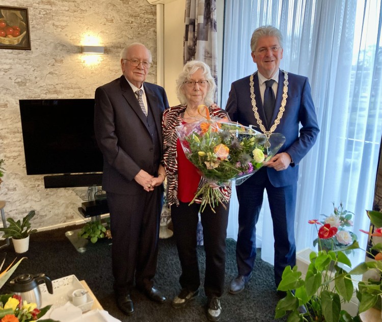 Echtpaar Meijer-Oosterwijk 60 jaar getrouwd